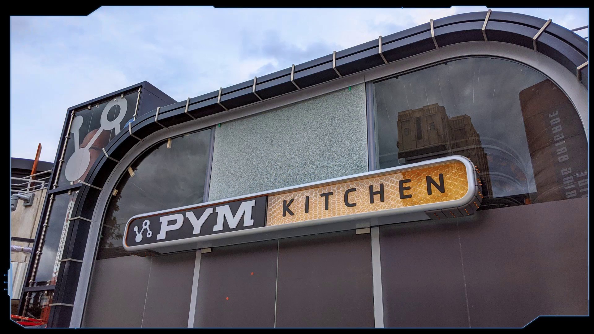 PYM Kitchen - Studios - Avengers Campus  07ym