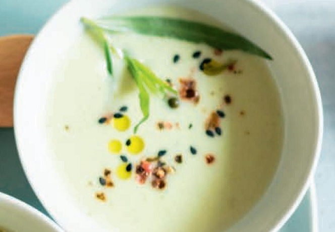 Soupe froide concombre/amandes/estragon Bazv