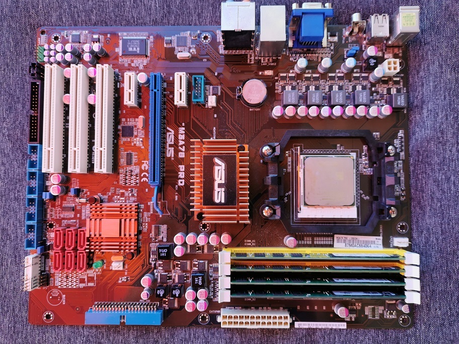 https://zupimages.net/up/22/23/uzp6.jpg