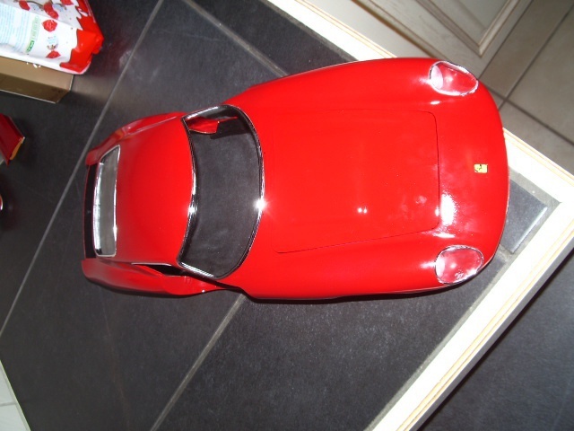  	Ferrari 275 GTB de 1965 au 1/12 de chez revell 373w