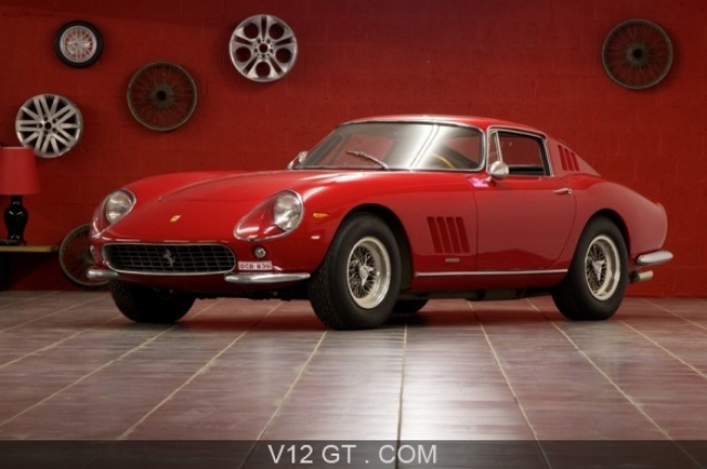  	Ferrari 275 GTB de 1965 au 1/12 de chez revell Hz2c