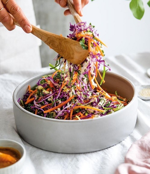 Salade de chou, vinaigrette aux arachides Pej3