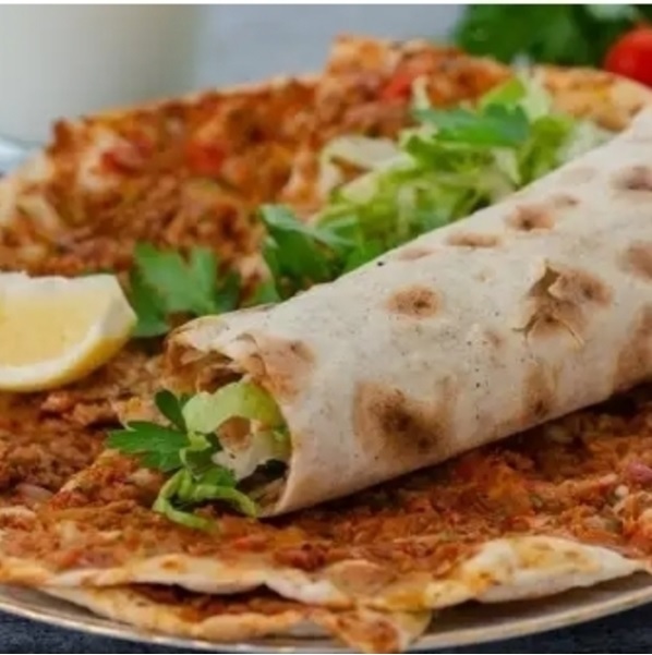 Pizza lahmacun C24s