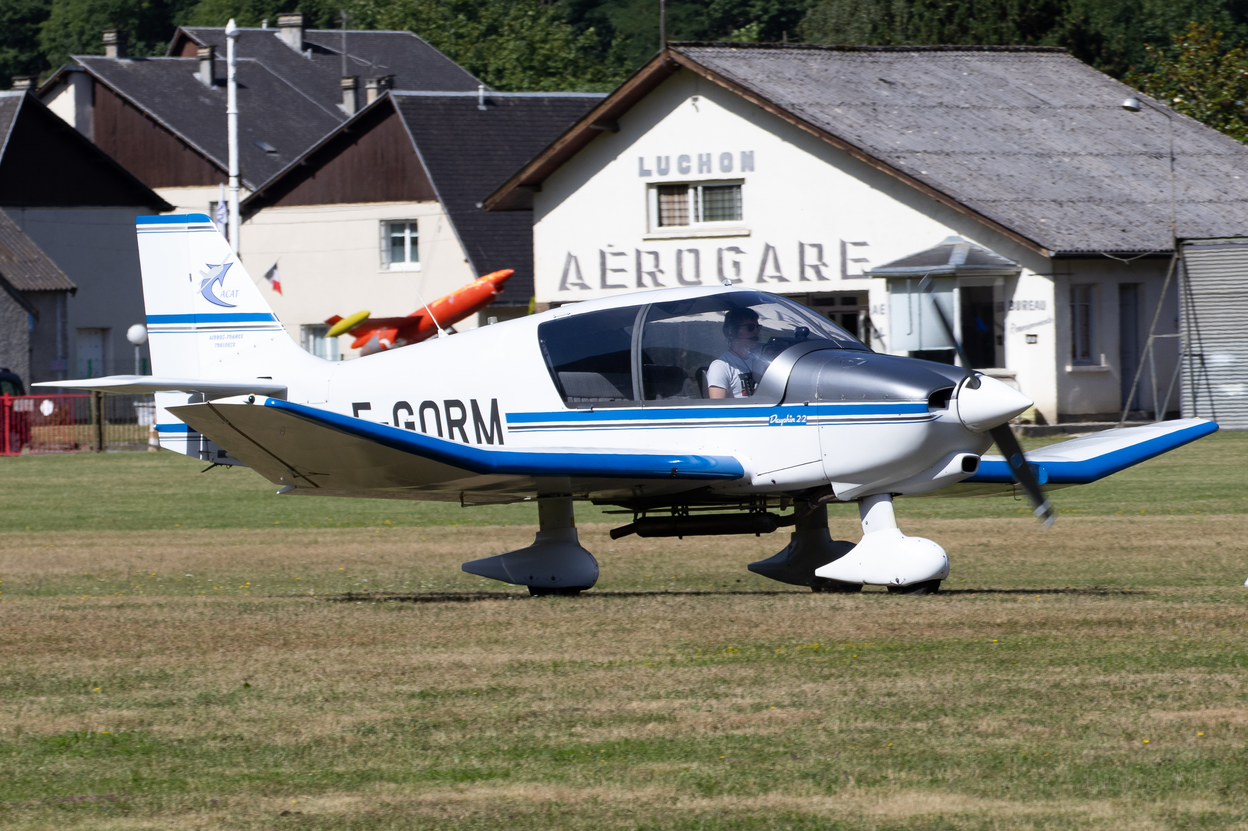 Aérodrome de Bagnères-de-Luchon  Utd1