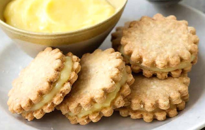 Biscuits au lemon curd Pcrz