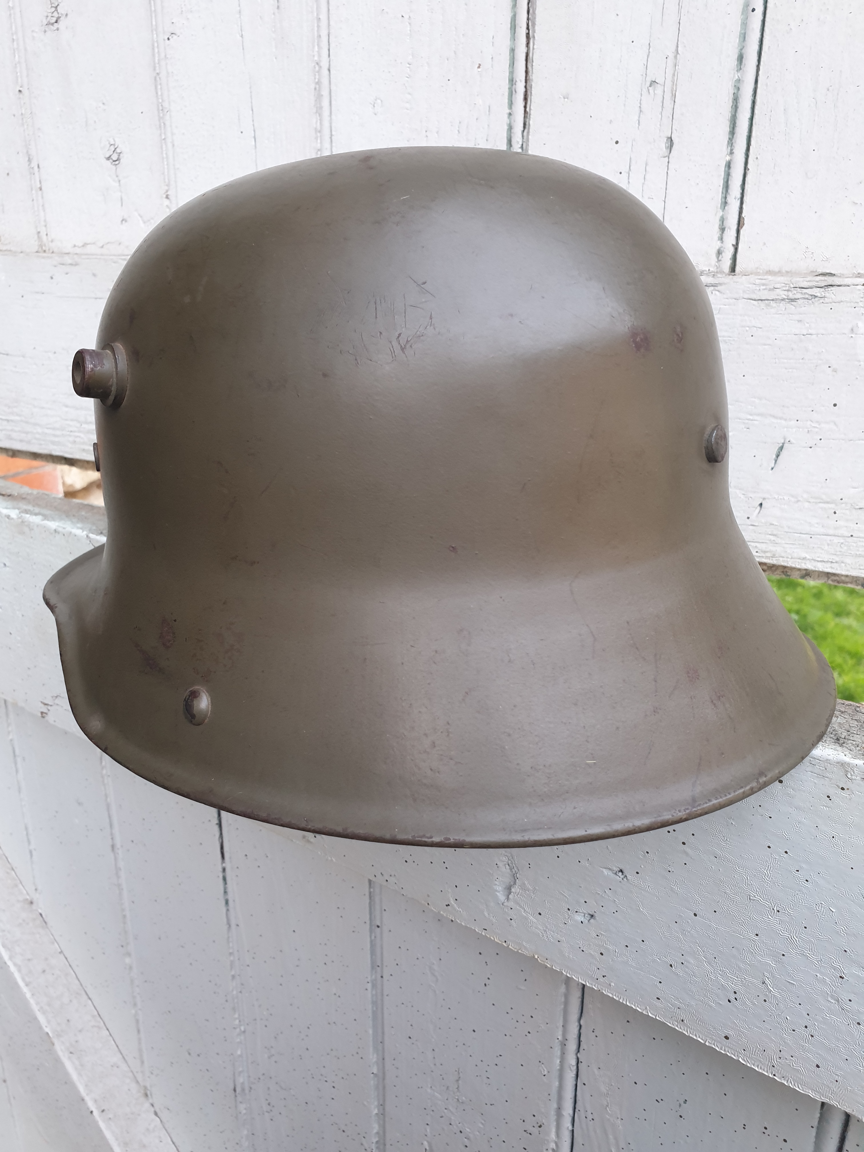 Le stahlhelm modèle 16 : 1er et 2e modèle  Repm