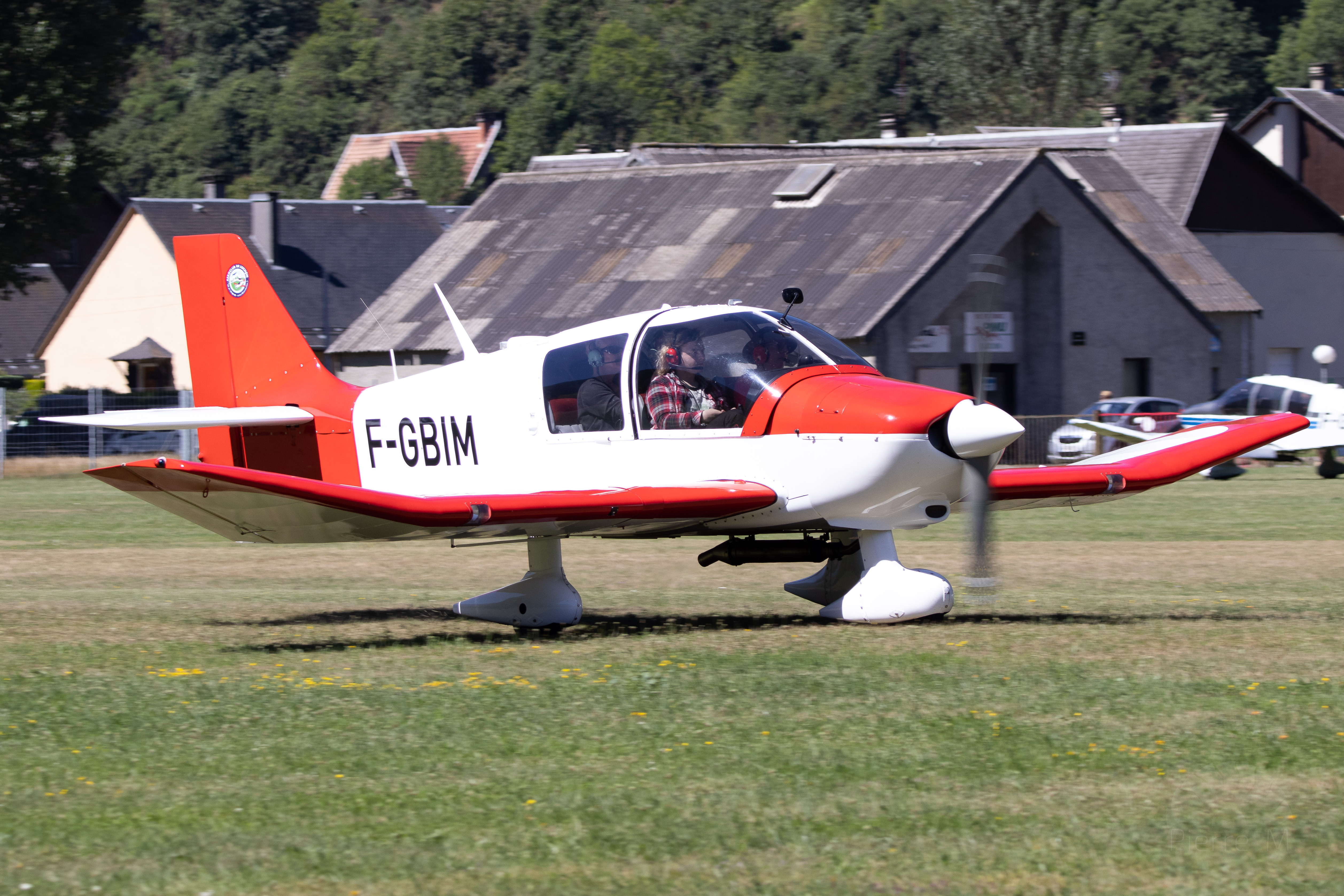 Aérodrome de Bagnères-de-Luchon  Rvn4