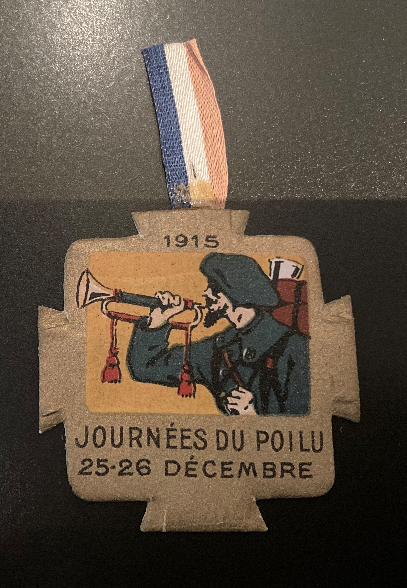 Insigne de journée du Poilu - 31 octobre - 1er novembre 1915 3uwz