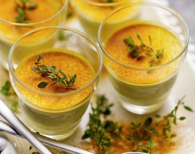 Panna cotta chèvre/curcuma A506