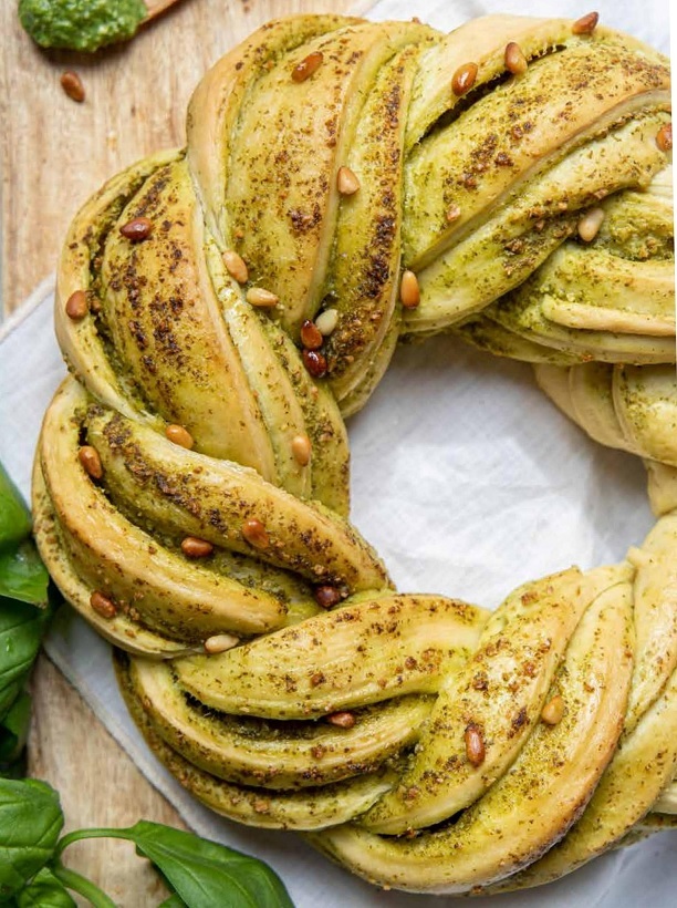 Babka au pesto basilic Hck1