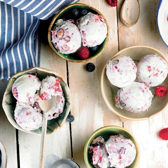 Glace yaourt/fruits rouges Uhgr