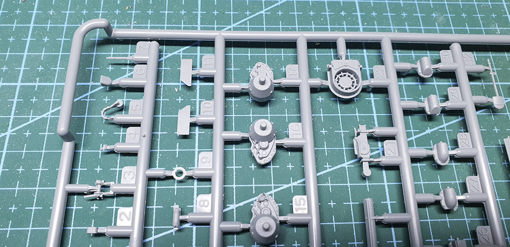 [Modelcollect] P.1000 Ratte - MAJ 11/12 - Page 2 7hly