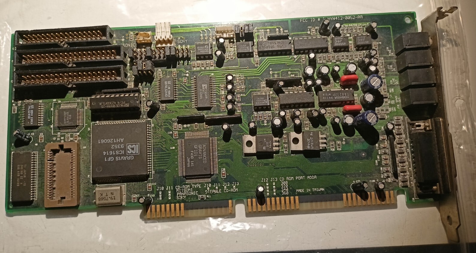  [Ech] Atari 1040STE / Amstrad CPC464 / Clone Gravis Ultrasound / Etc [Don] Carrosserie A500+ HS / Ecran Atari SC1435 HS 9ivc