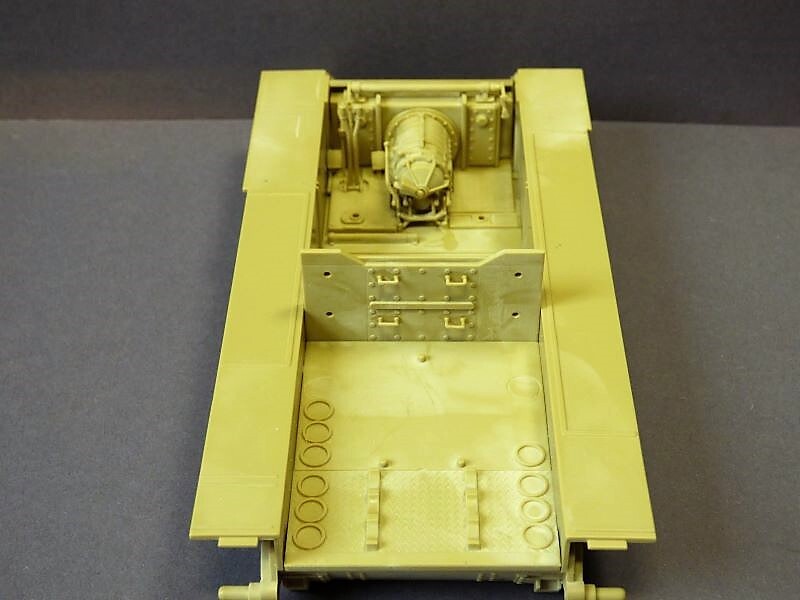 M-12  155 mm Gun Motor Carriage  ACADEMY  1/35 Aa2c