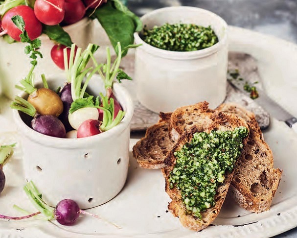 Pesto fanes de radis/amandes 0gy4