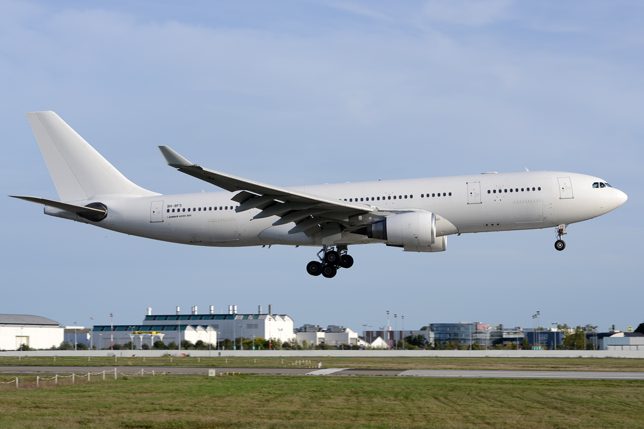 [29/10/2022] A330-200 (9H-BFS) Maleth Aero K460