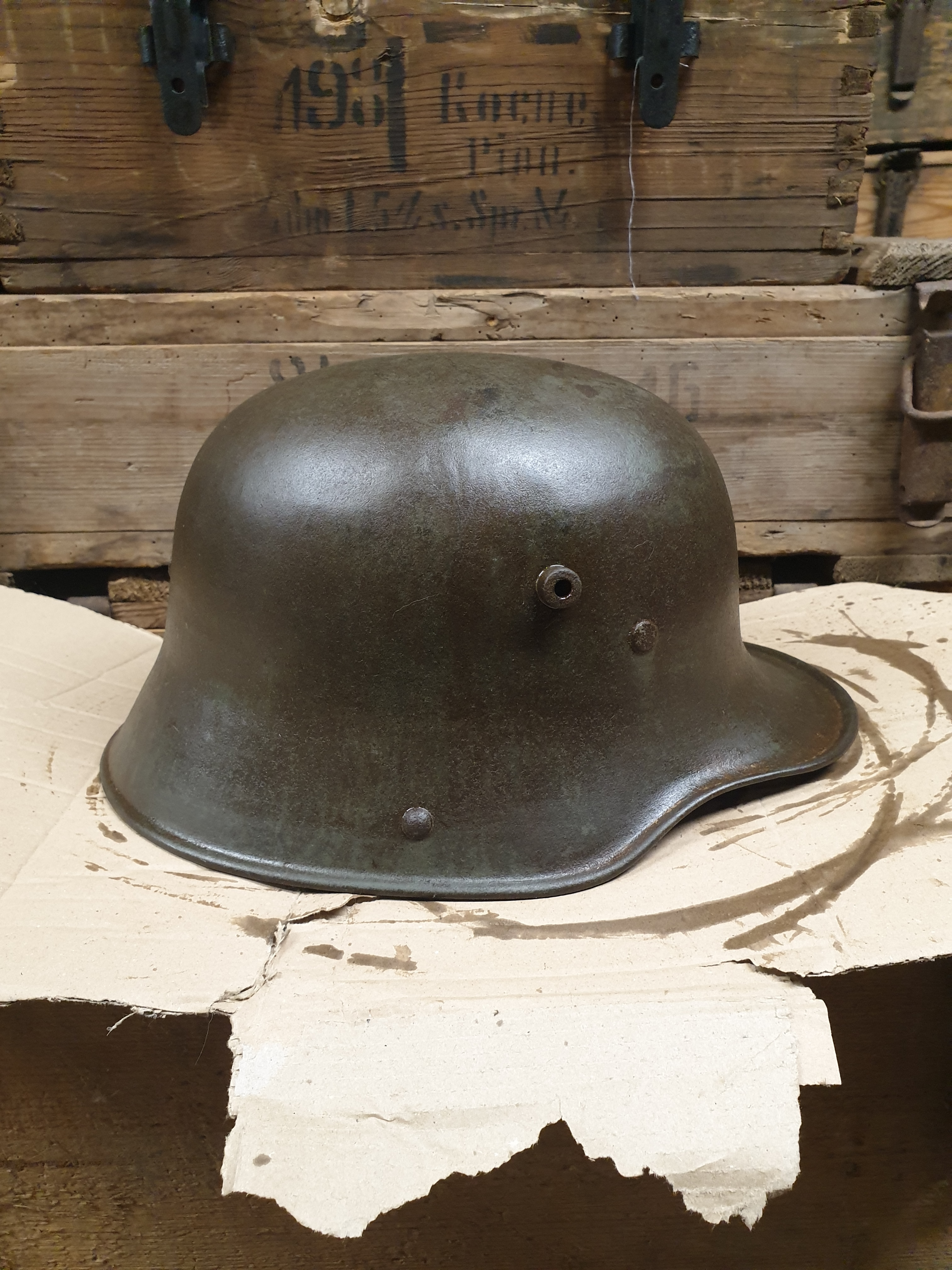 Stahlhelm mod16 taille 68 à l'oxalique W9po