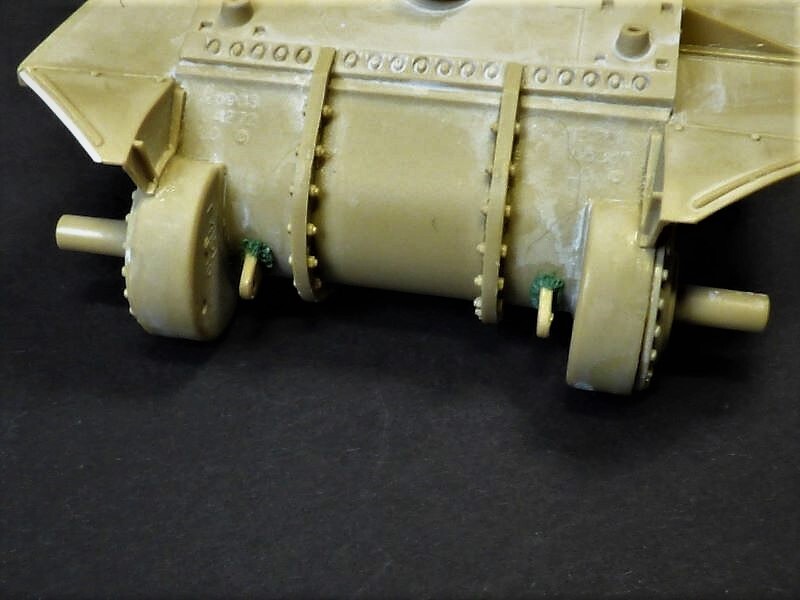 M-12  155 mm Gun Motor Carriage  ACADEMY  1/35 - Page 3 O8in