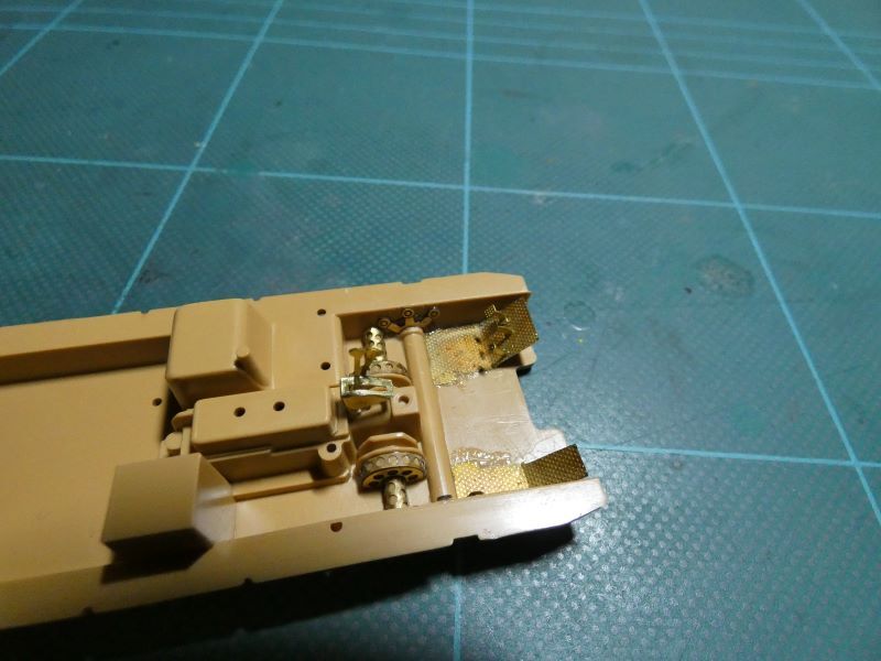 Sd.Kfz 10 Demag 7  Italeri 1/35 Eut0