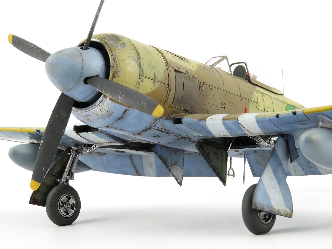 Hawker Tempest Mk.II (Late)  Eduard in 1/48 Ybql