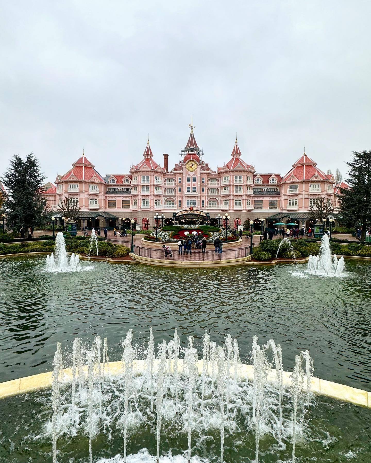 Disneyland Hotel - ré-ouverture le 25 Janvier 2024 A8u5