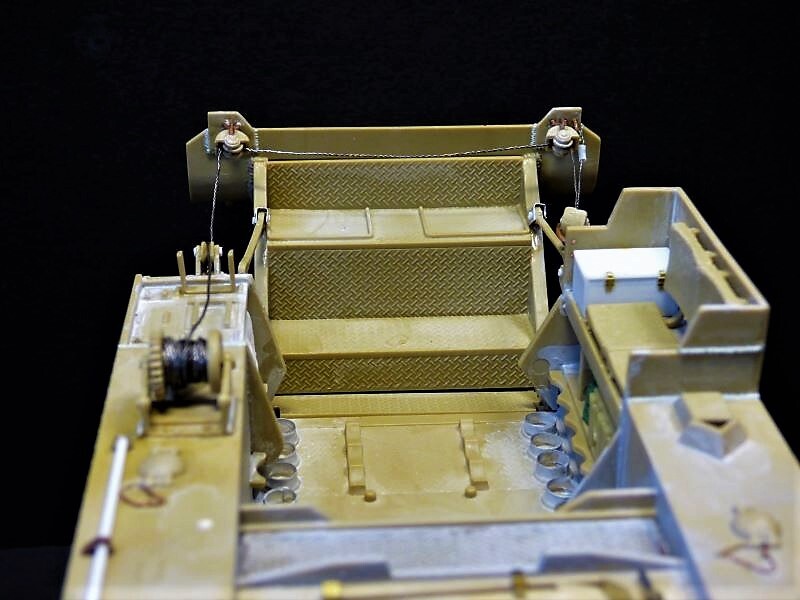 M-12  155 mm Gun Motor Carriage  ACADEMY  1/35 - Page 5 Ahsp