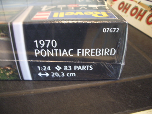 Pontiac firebird 1970 au 1/24 de chez revell .  Jwlg
