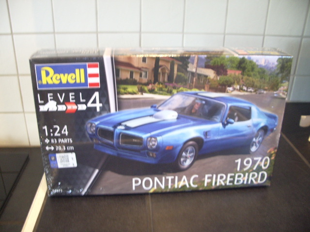 Pontiac firebird 1970 au 1/24 de chez revell .  Ndu0
