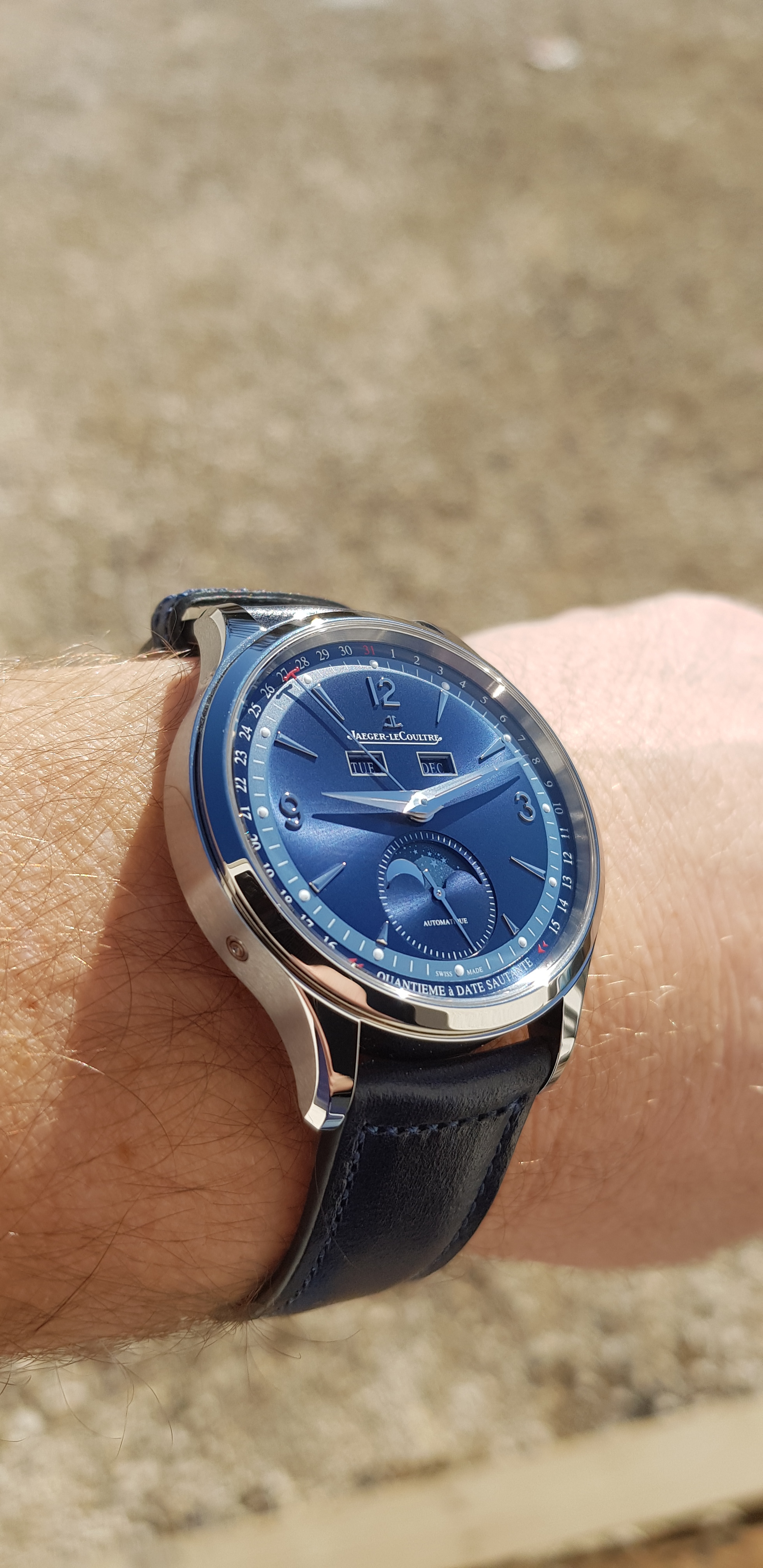 *** La Jaeger LeCoultre du jour *** - tome II - Page 33 V305