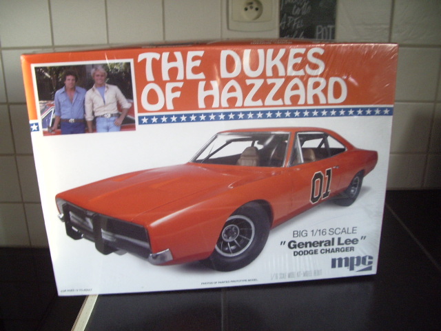 Dodge Charger 1970  GENERAL LEE ( The Dukes Of Hazzard ) au 1/16 de MPC  Nkzt