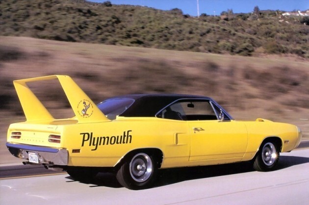 Plymouth superbird de 1970 au 1/24 de chez monogram .  Noo1