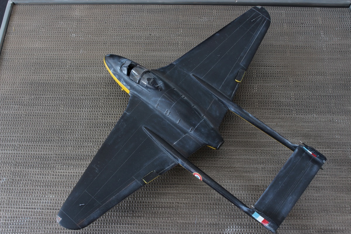 [Amodel] 1/72 - De Havilland Vampire Mk 1  C1ec