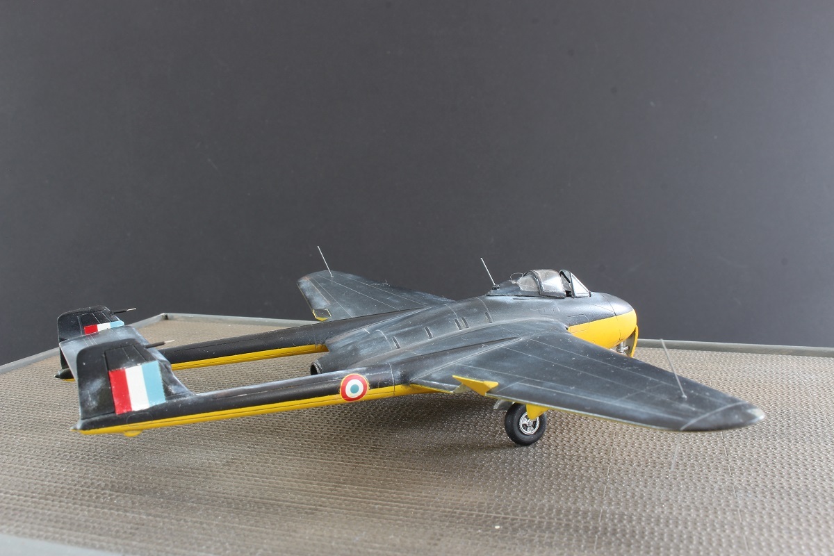 De Havilland Vampire Mk 1 - [Amodel] 1/72 Tybi