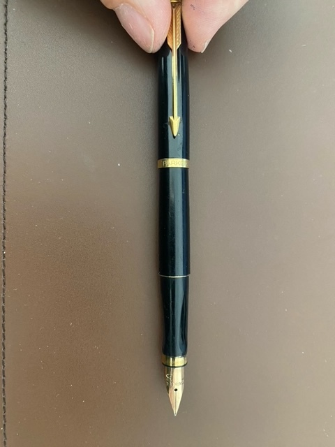 PARKER SONNET STYLO PLUME OR 18 CARATS - A Vos Plumes