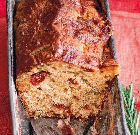 Cake fontina/tomate séchée/jambon cru/romarin Gs7n