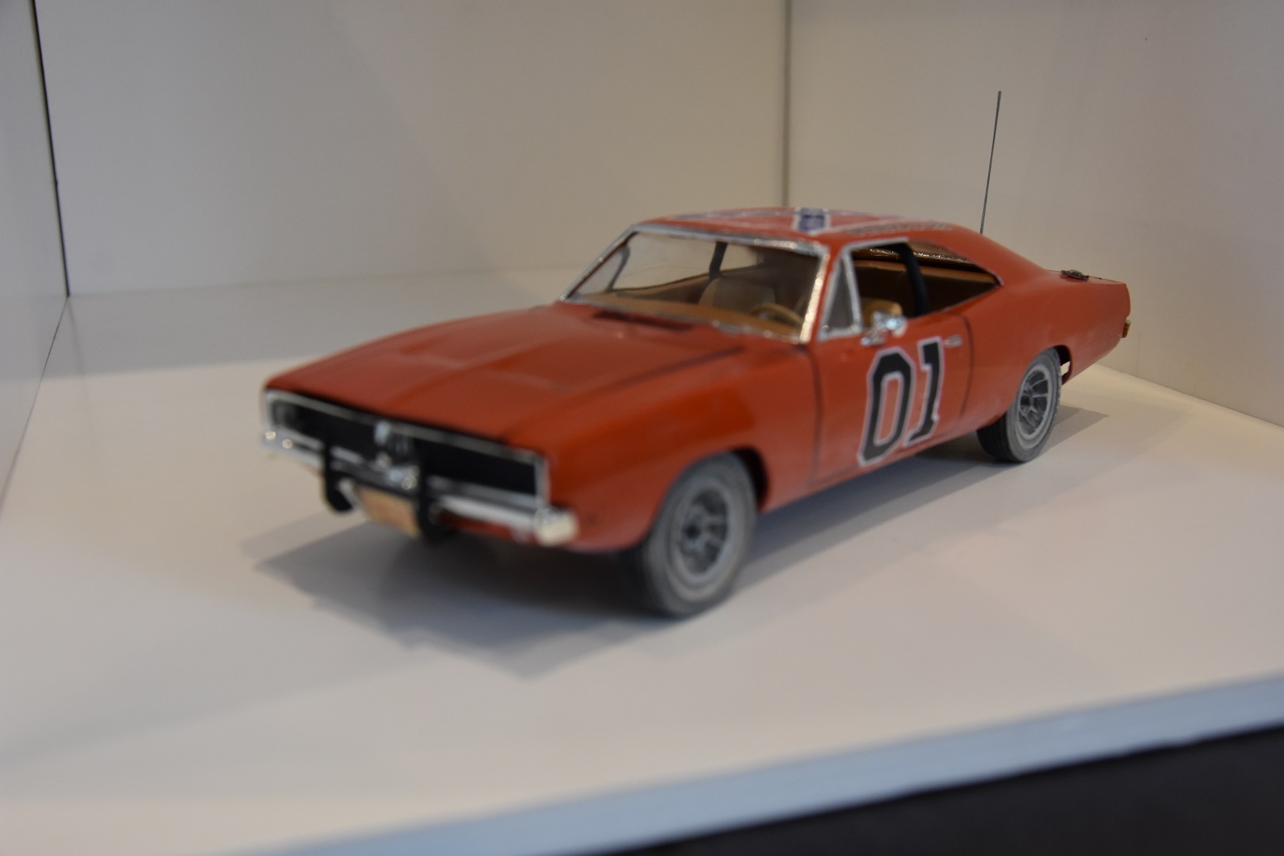 Dodge Charger 1969/70 GENERAL LEE de chez amt/ertl au 1/25 . H970