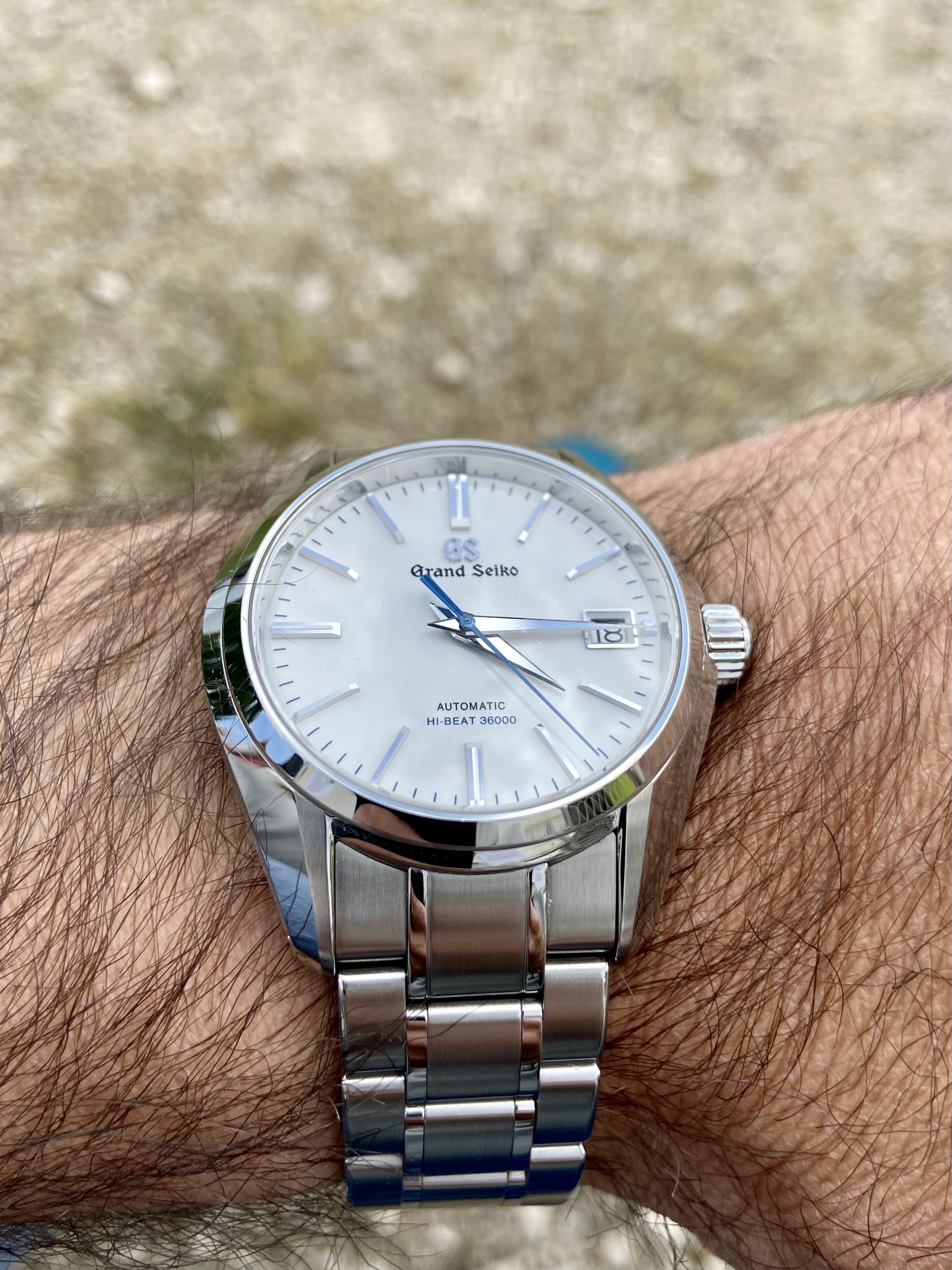 Le club des heureux propriétaires de Grand-Seiko Tome XVIII - Page 39 Ntvx
