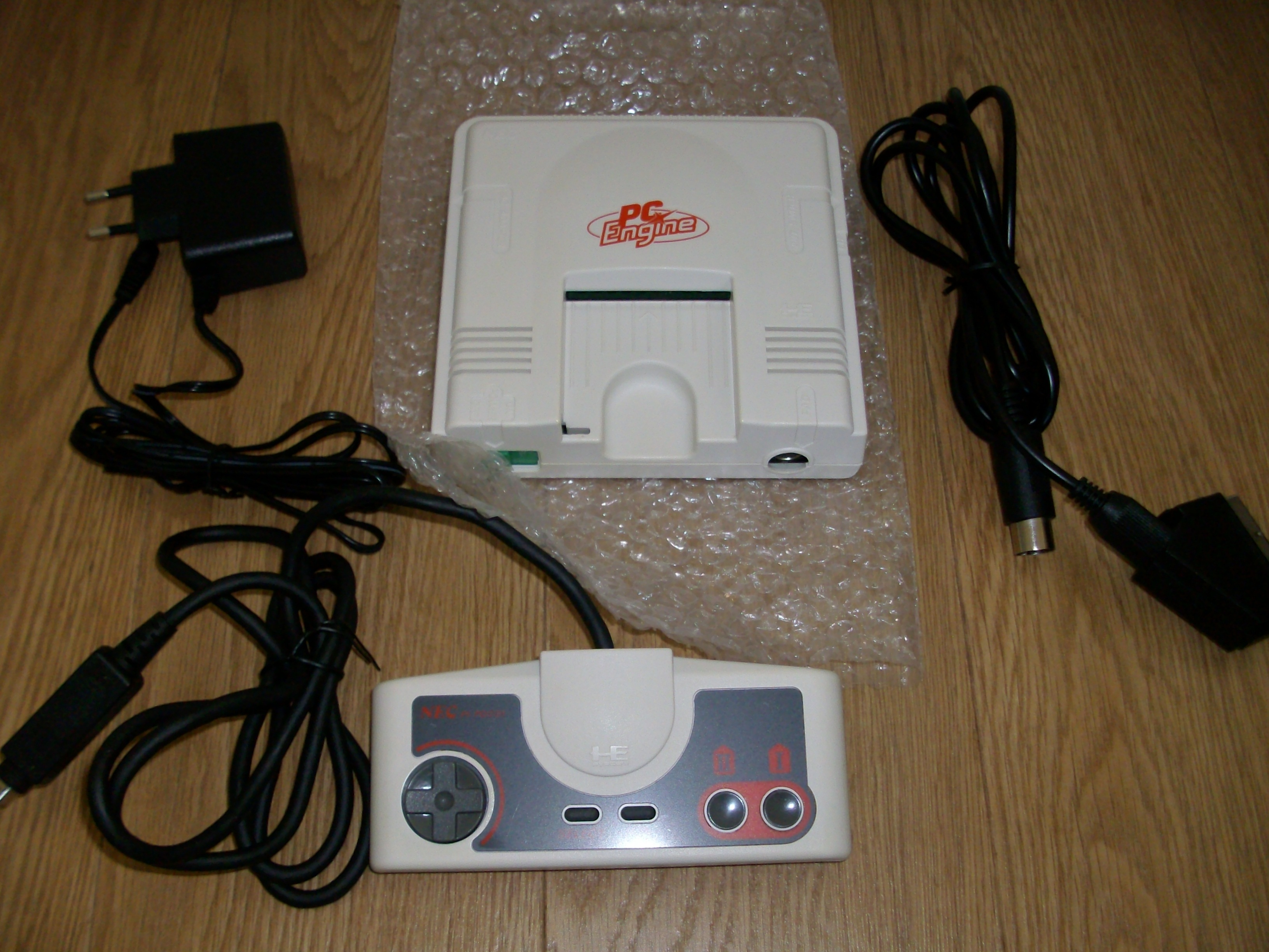 [VENDUE] PC Engine Blanche Sup1