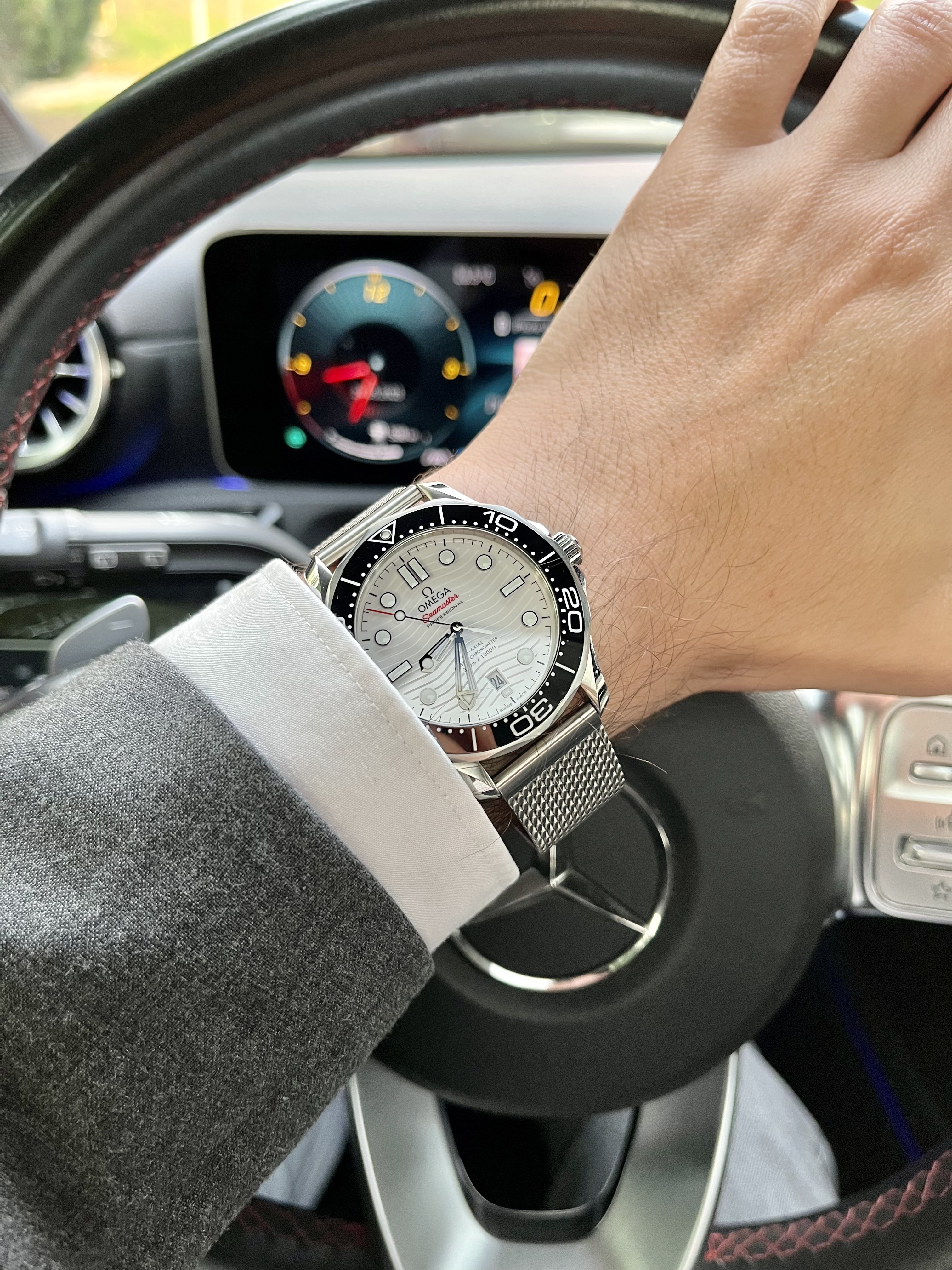Feu de Seamaster 300 - tome 12 - Page 22 8hdt