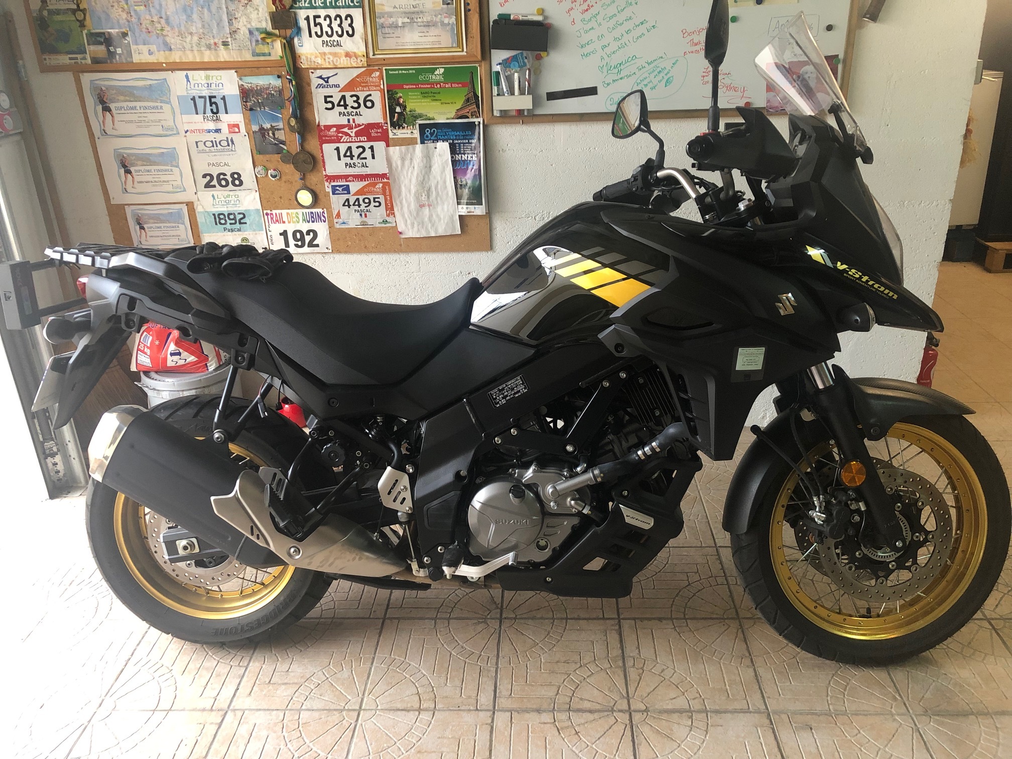 Vends 650 XT quasi neuve V79j