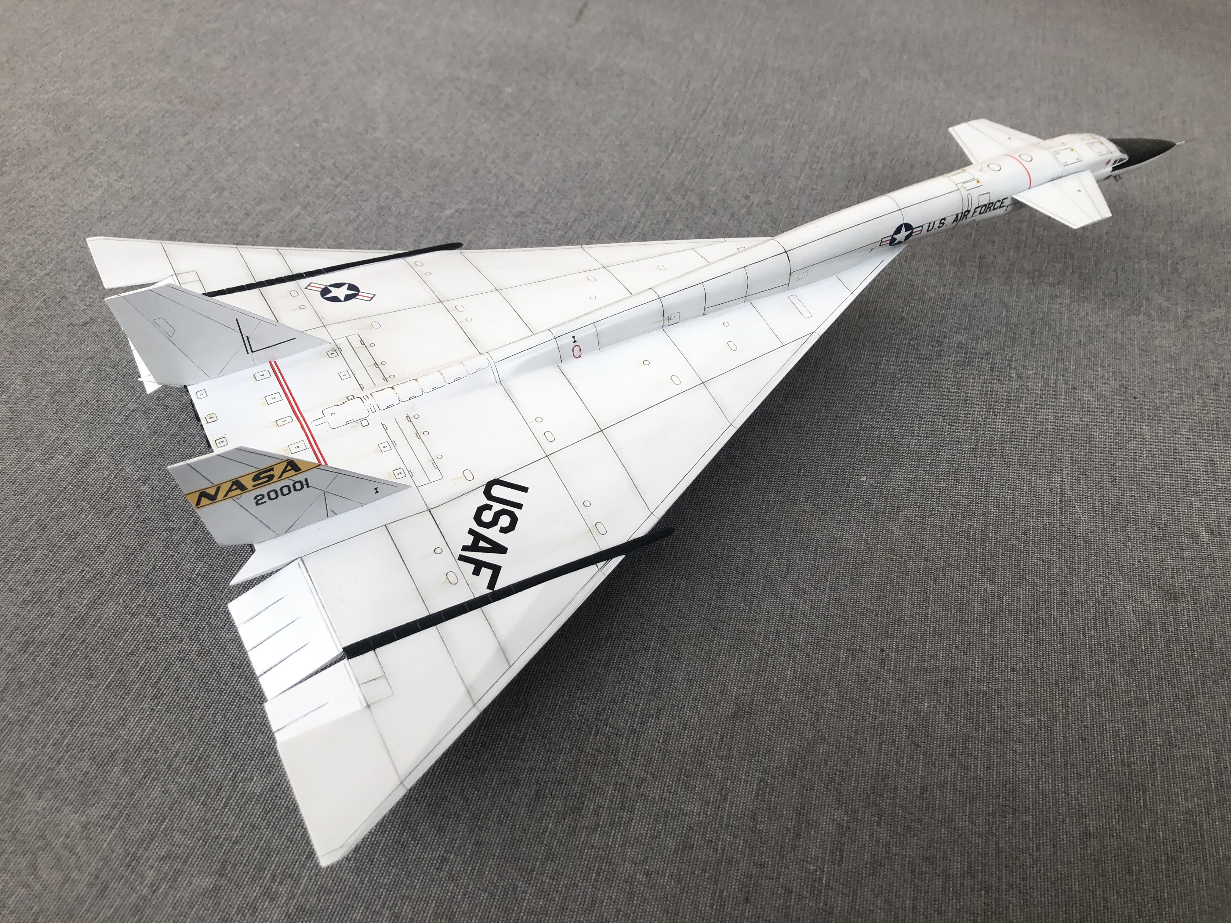 [ARMORY] North American XB-70 Valkyrie  1/144 Frs9
