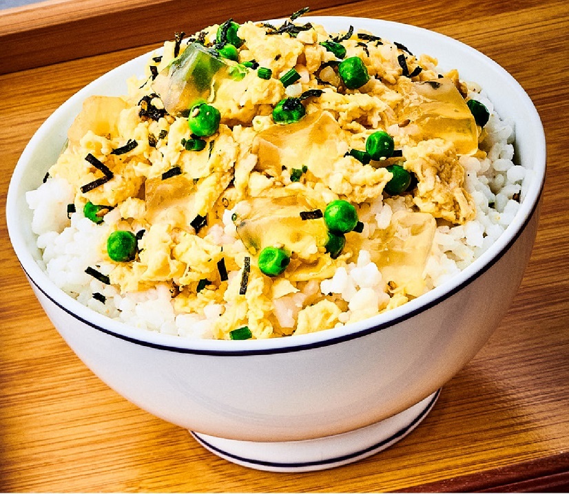 Riz sauté aux légumes et bouillon gélifié (Furikaké) Rn1x