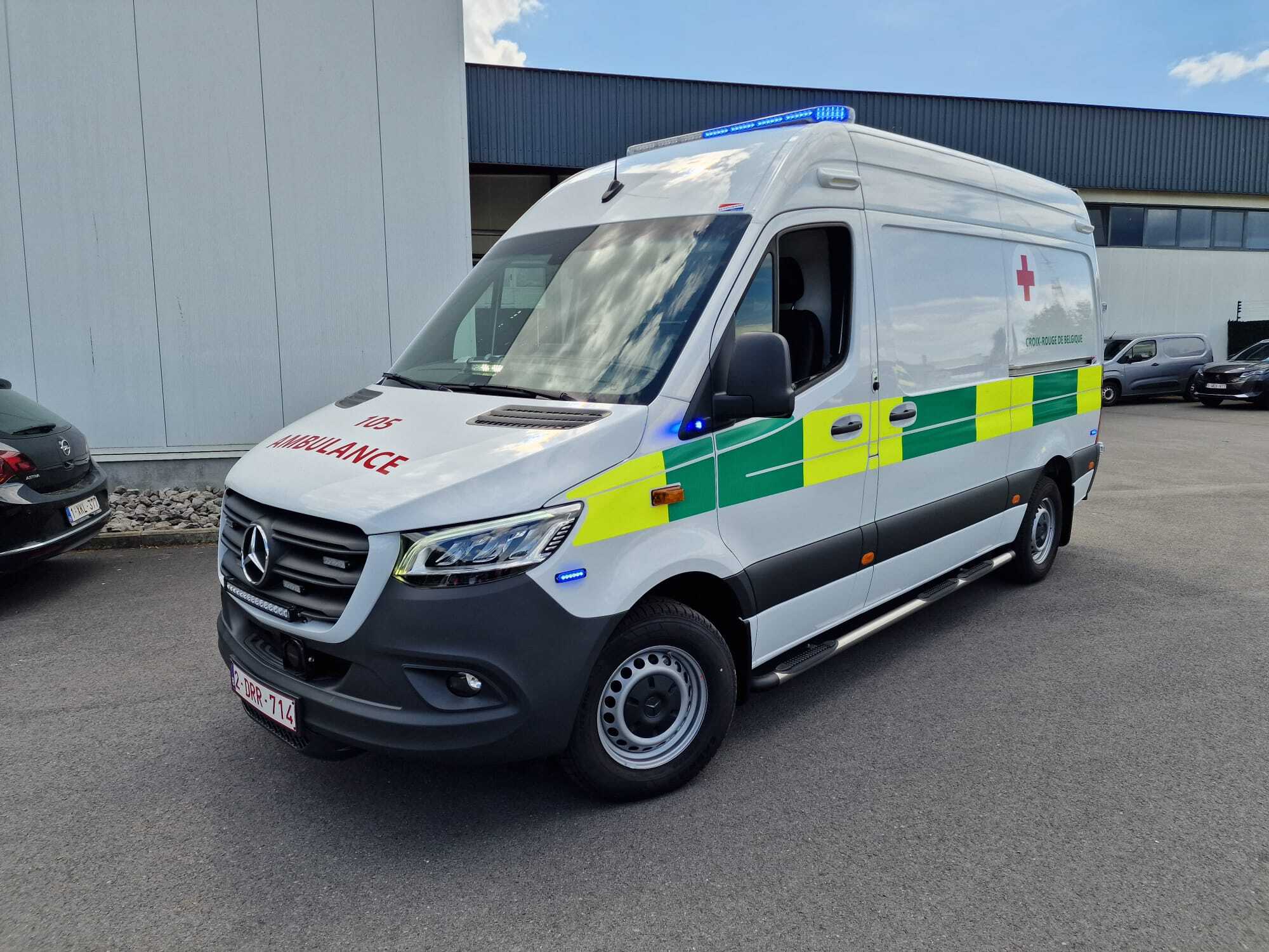 Nouvelles Ambulances 105 Médicalisée Croix-Rouge Bruxelles-Capitale Sqkp