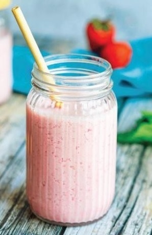 Milkshake fraises/crème glacée vanille Pz62