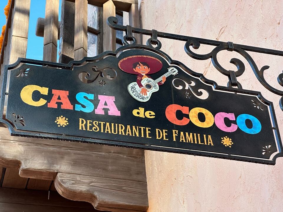 Casa de Coco – Restaurante - Frontierland - Page 3 T7l0