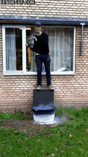 https://zupimages.net/up/23/30/wszh.gif