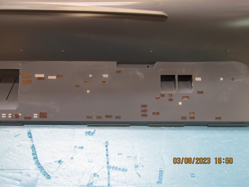 [TAMIYA] Porte avions nucléaire CVN 65 USS ENTERPRISE Réf 78007 - Page 3 8kg2
