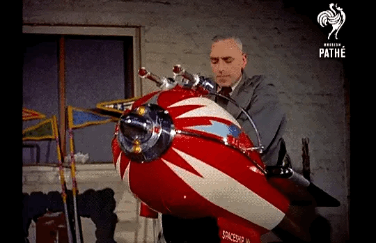 https://zupimages.net/up/23/32/6h8t.gif