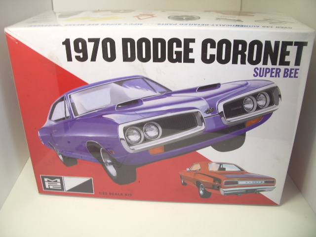 Dodge Coronet SUPER BEE de 1970 au 1/25 de chez MPC .  4i1w