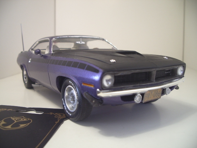 Plymouth Cuda AAR 1970 de chez revell au 1/25 V3rs